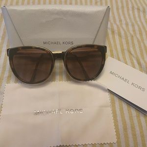 Michael Kors sunglasses EUC